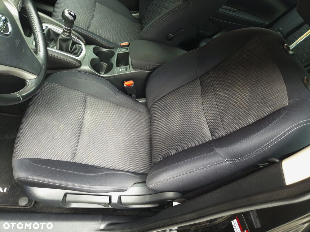 Nissan Qashqai - 16