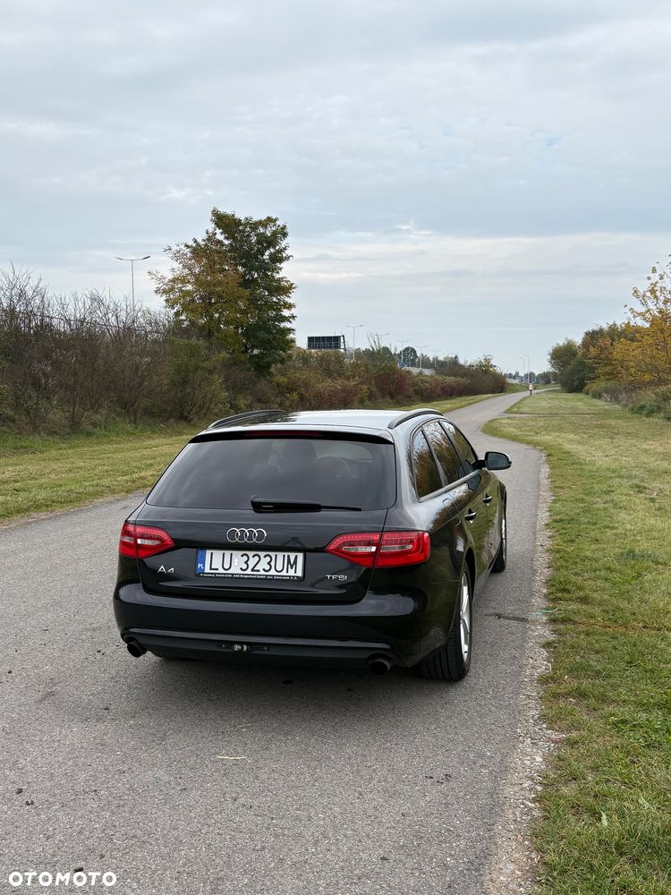 Audi A4 Avant - 4