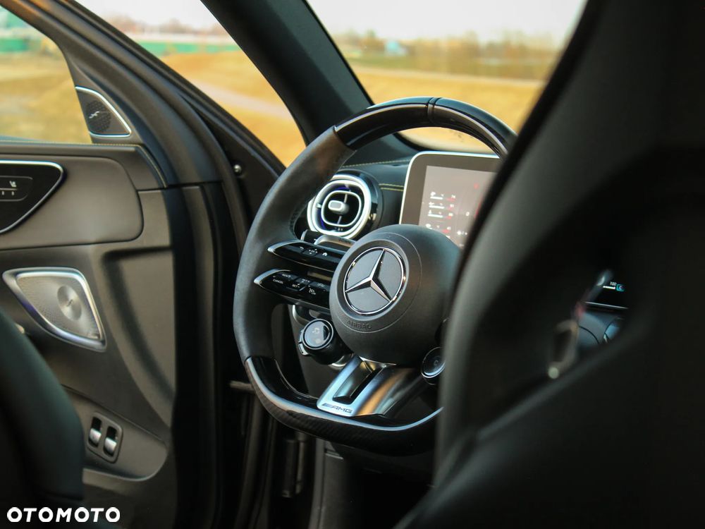 Mercedes-Benz Klasa C AMG 63 S E Performance PHEV 4-Matic - 26
