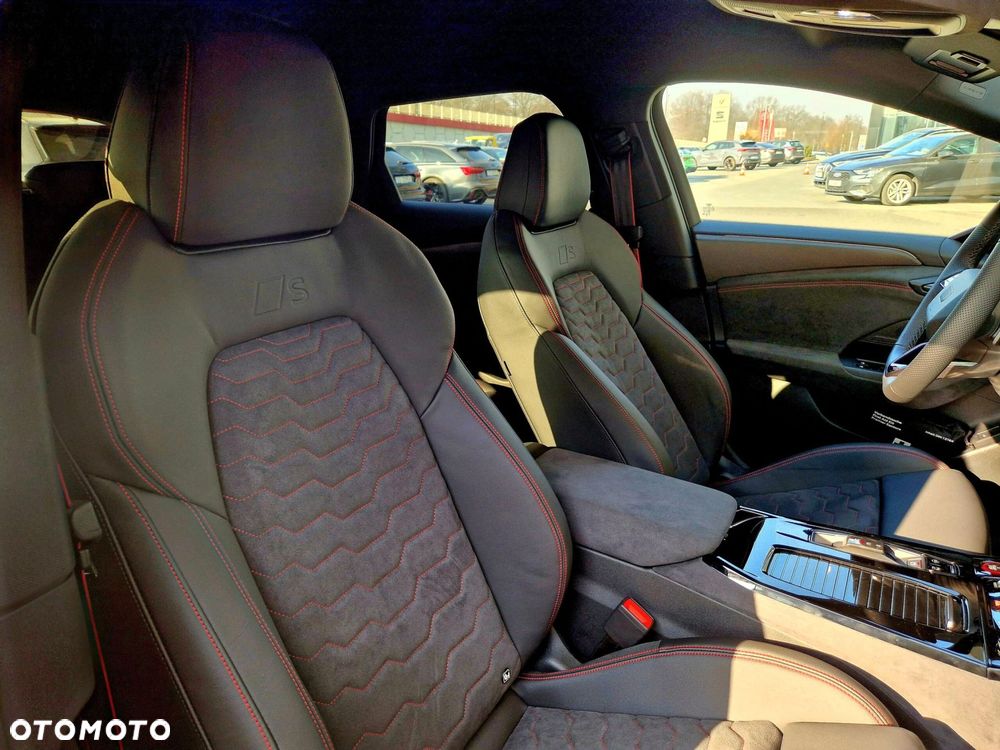 Audi S6 Limousine - 12