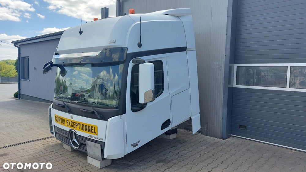 MERCEDES ACTROS MP4 EURO 6 KABINA KPL GIGA SPACE 2018 - 3
