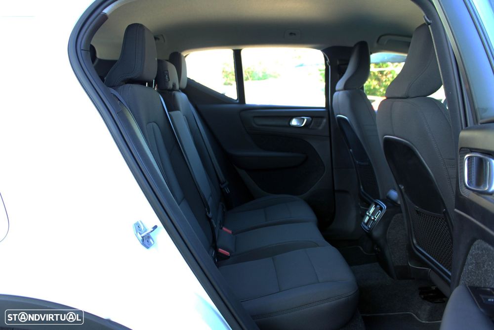 Volvo XC 40 1.5 T2 Momentum Core - 45