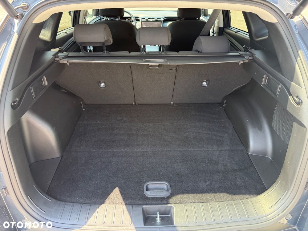Hyundai Tucson 1.6 T-GDi HEV Executive 2WD - 24