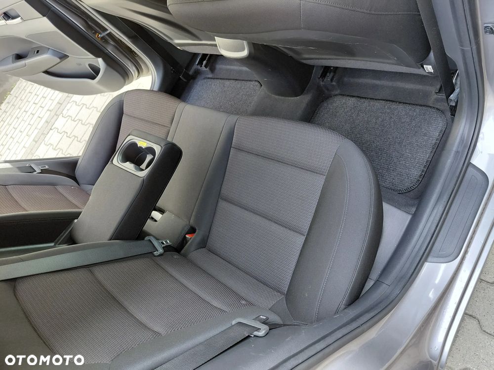 Hyundai Elantra 1.6 Classic Plus - 9
