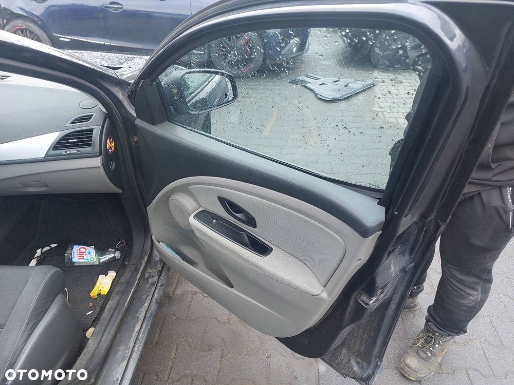 DRZWI KOMPLETNE PRAWY PRZÓD RENAULT MEGANE III TEB66 - 6