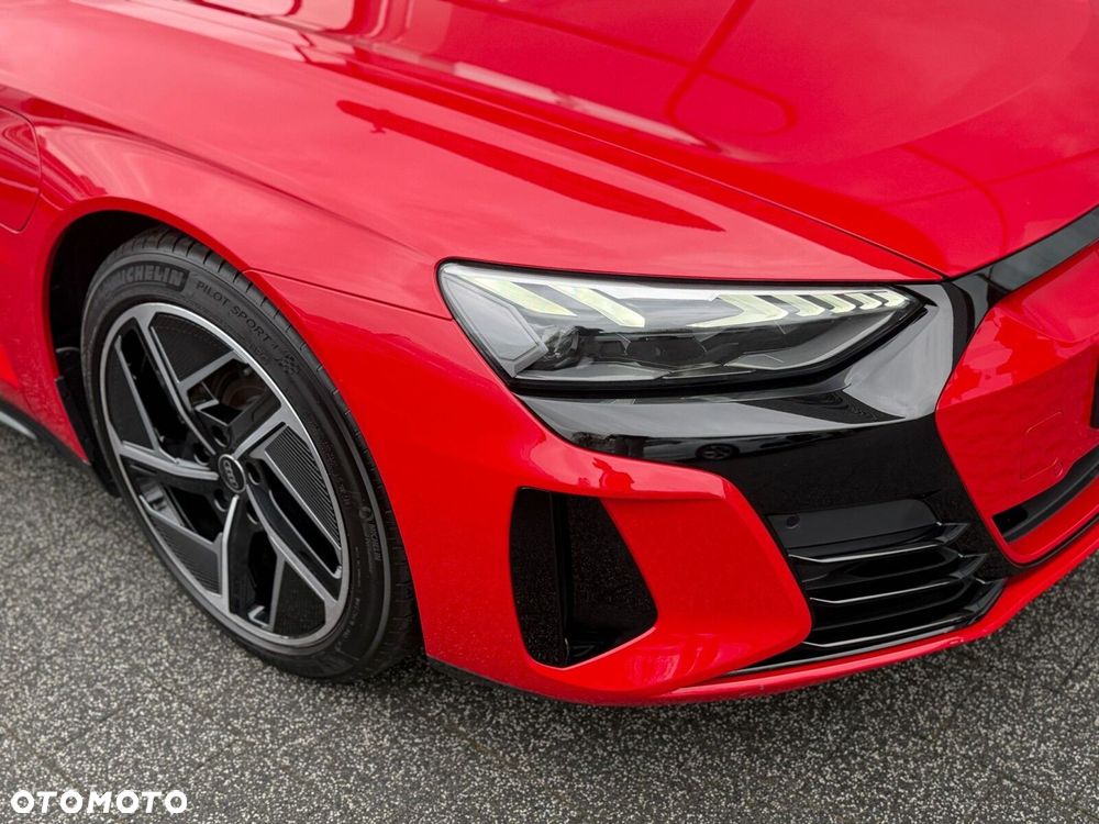 Audi e-tron GT - 12