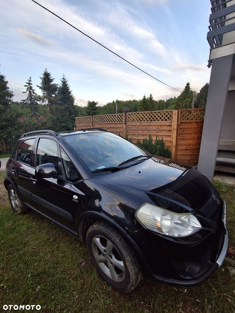 Suzuki SX4 - 4
