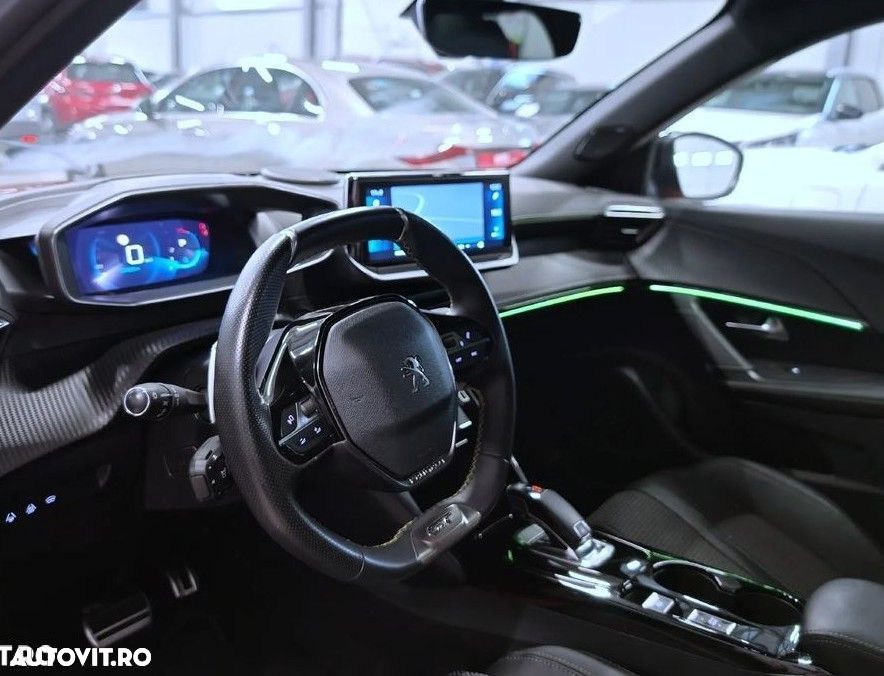 Peugeot 2008 1.2 L PureTech STT EAT8 GT Line - 7