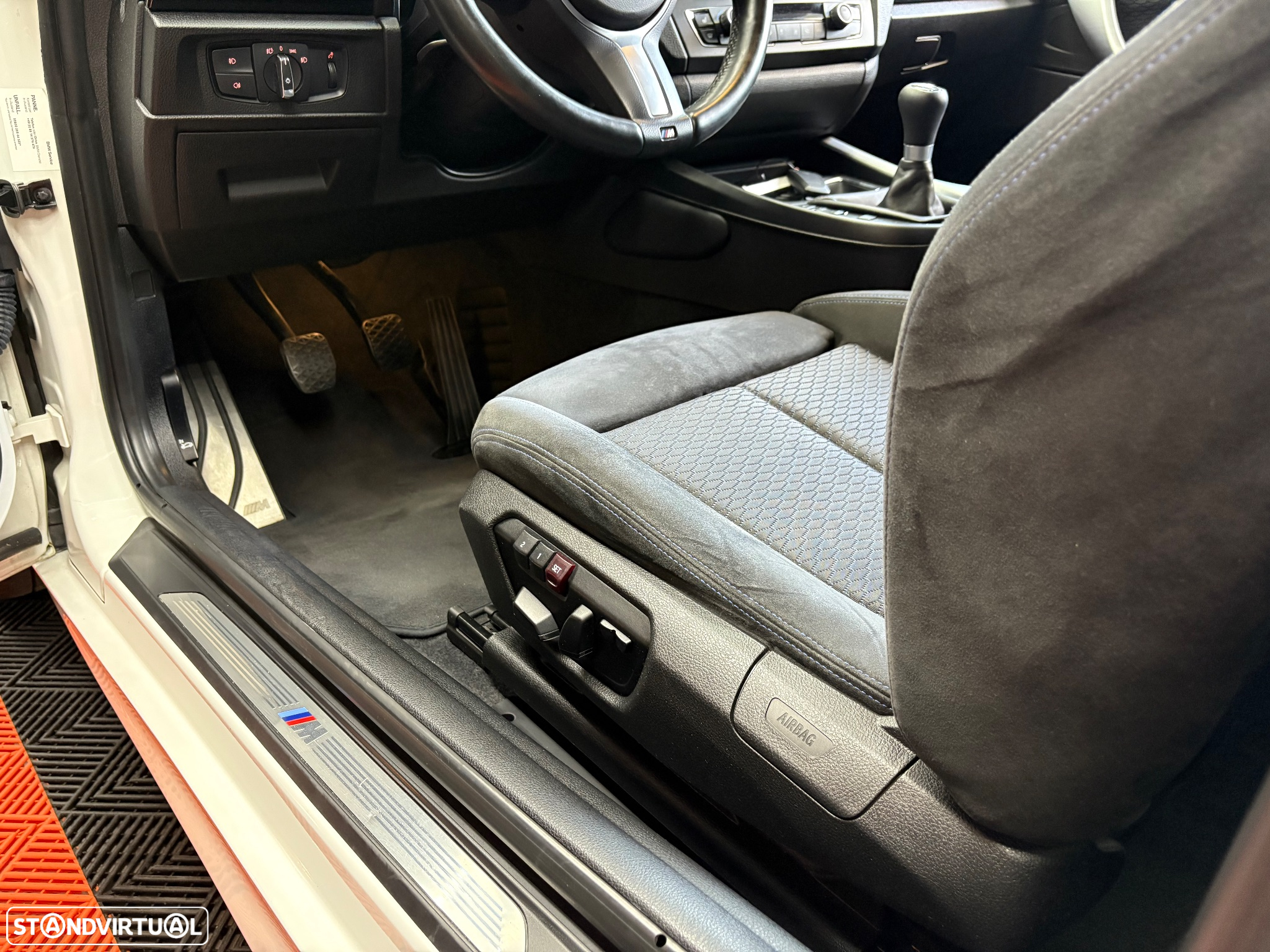 BMW 120 d Pack M - 37
