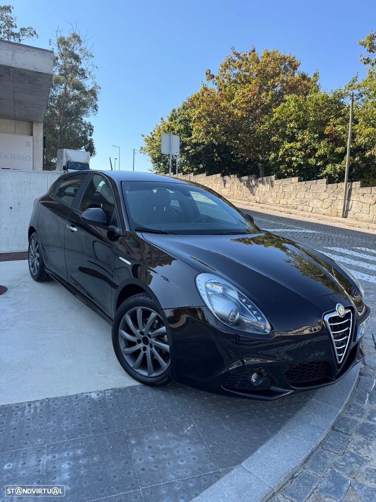 Alfa Romeo Giulietta 1.6 JTDm Distinctive - 2