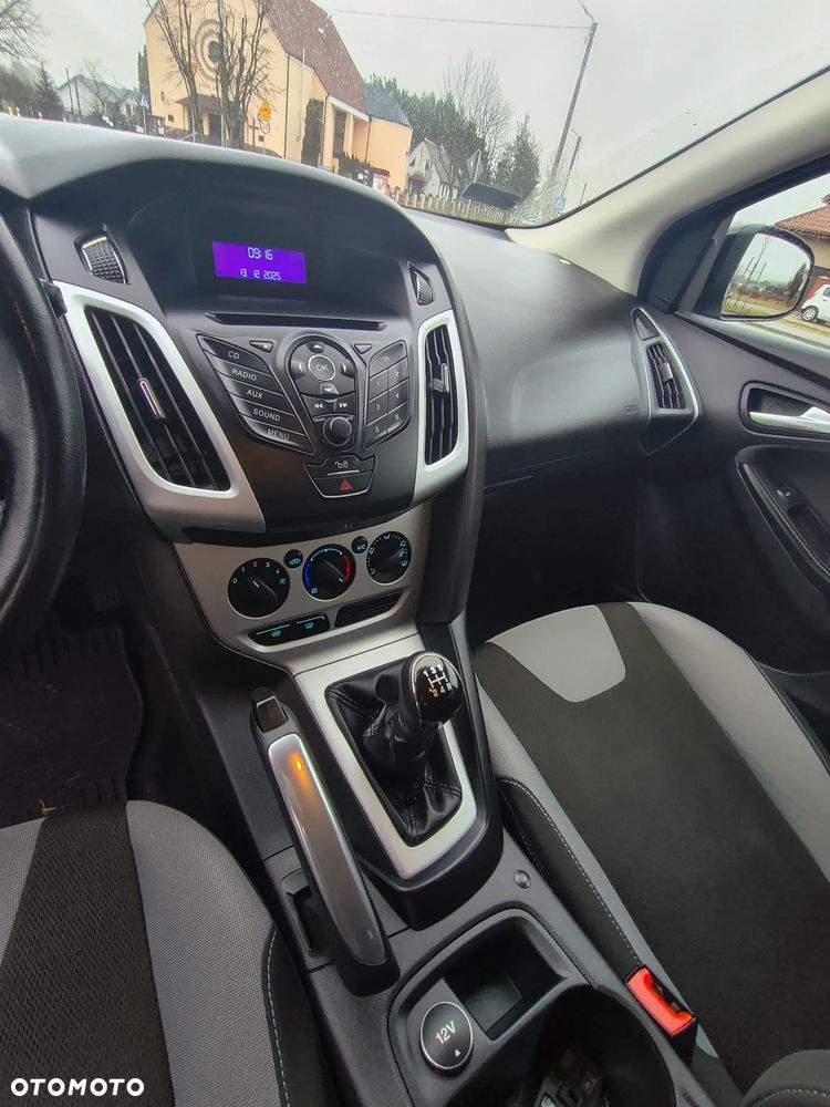 Ford Focus 1.6 Trend - 20