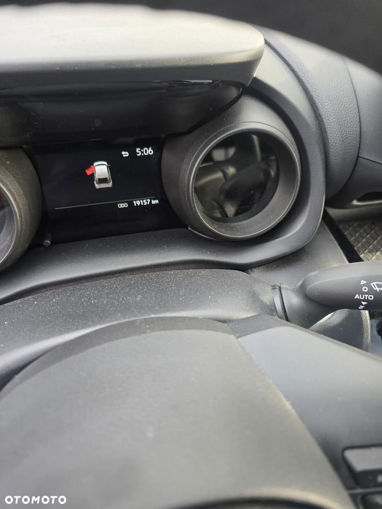 Toyota Yaris Cross 1.5 VVT-i - 12