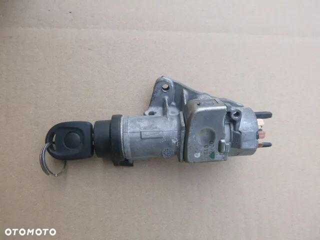 ZESTAW STARTOWY STACYJKA KOMPUTER IMMOBILIZER LICZNIK VOLKSWAGEN POLO 9N LIFT 1.2 05- - 14