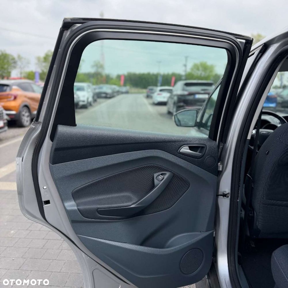 Ford C-MAX - 19