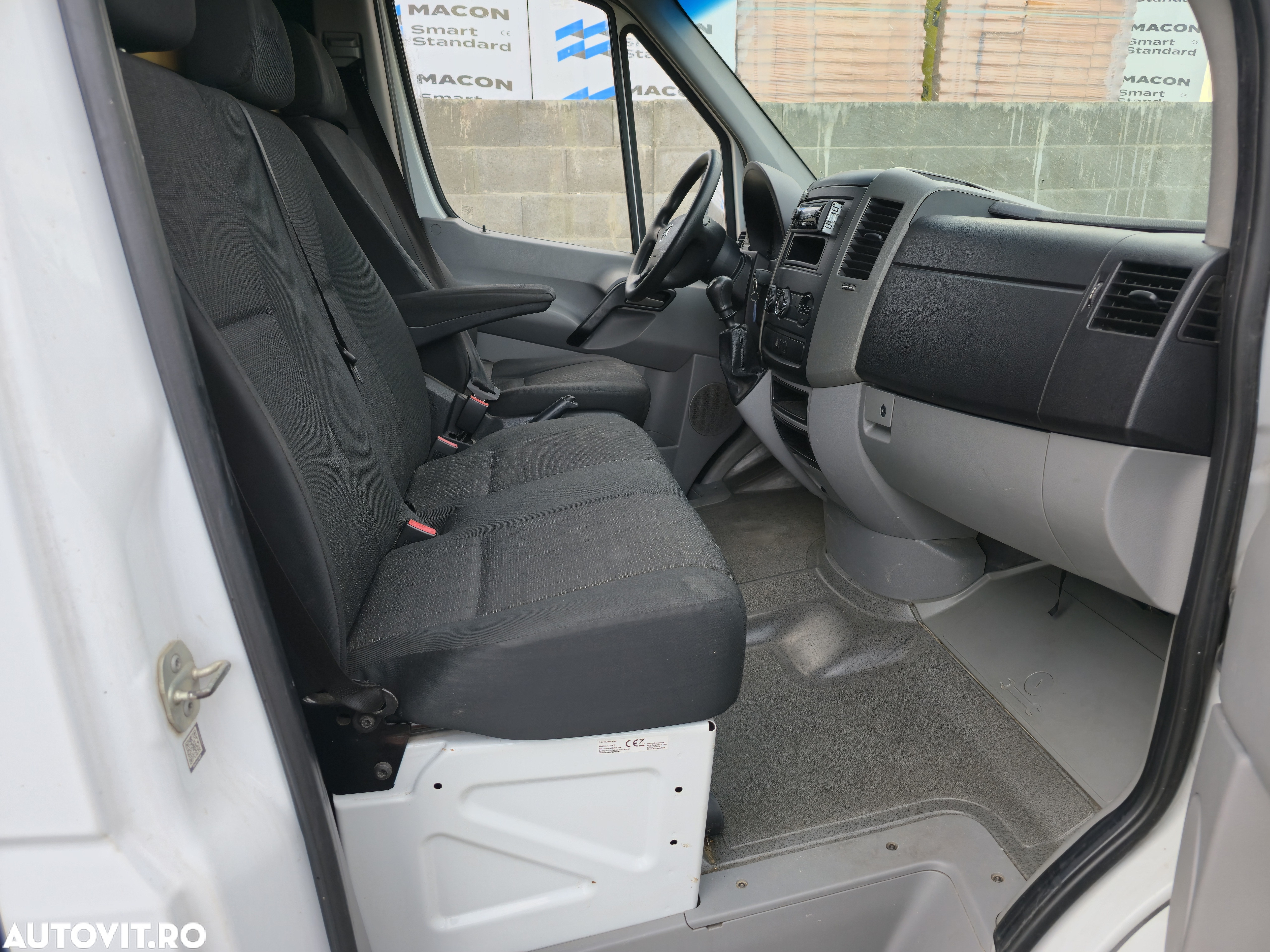 Mercedes-Benz Sprinter - 6