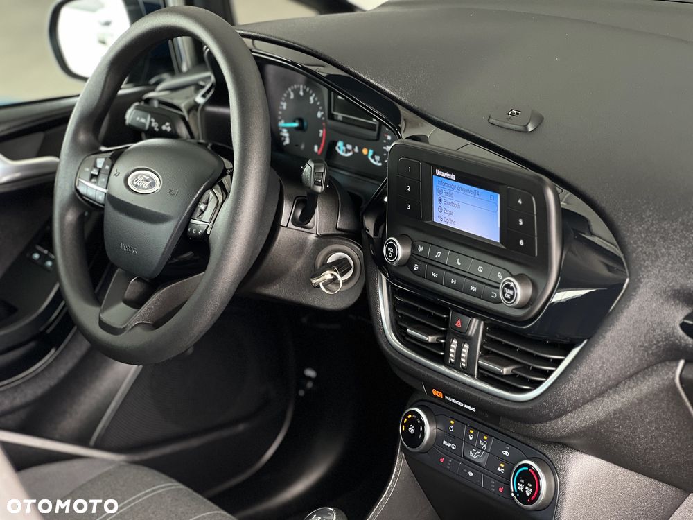 Ford Fiesta 1.1 Trend - 38