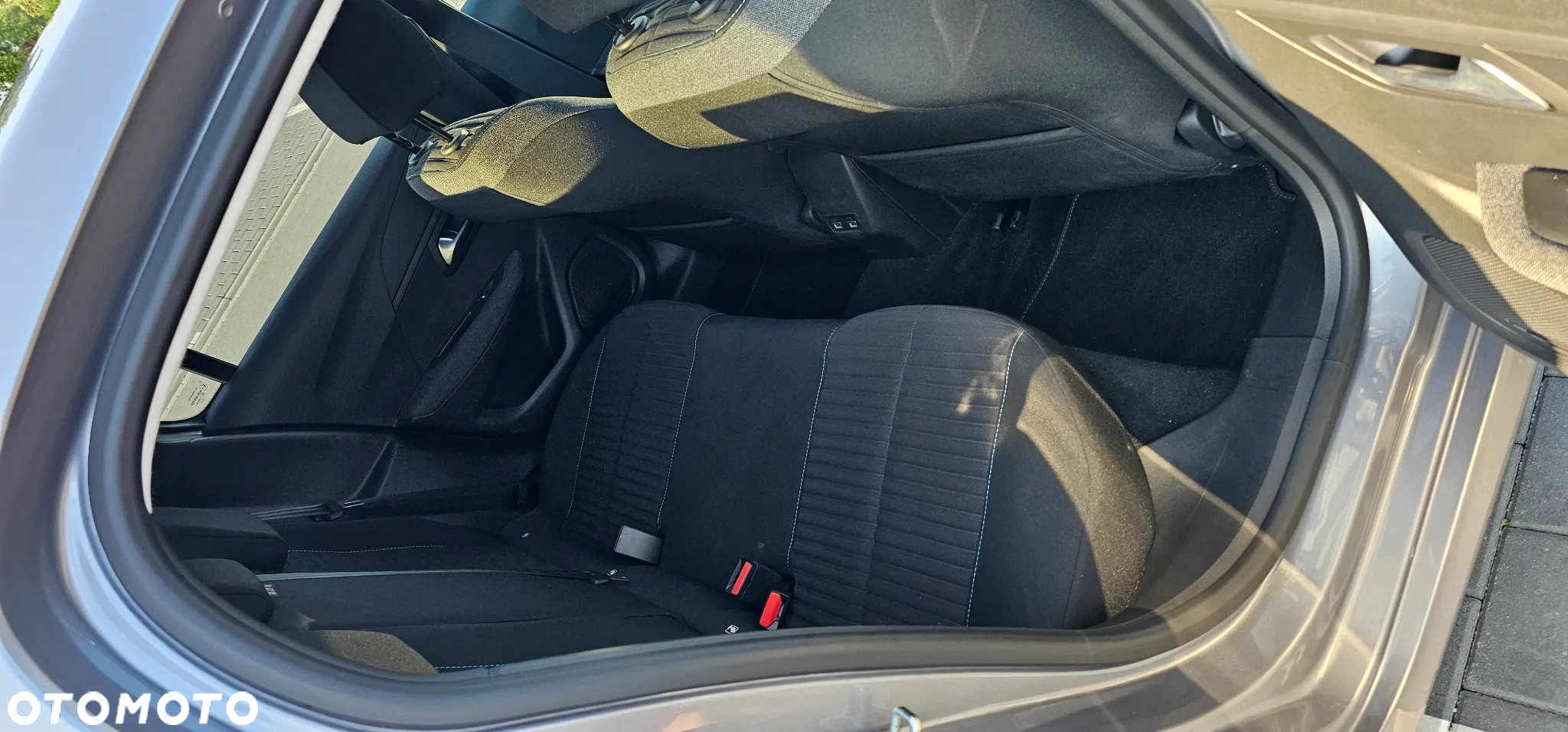 Peugeot 208 Elektromotor 136 E-Style - 15