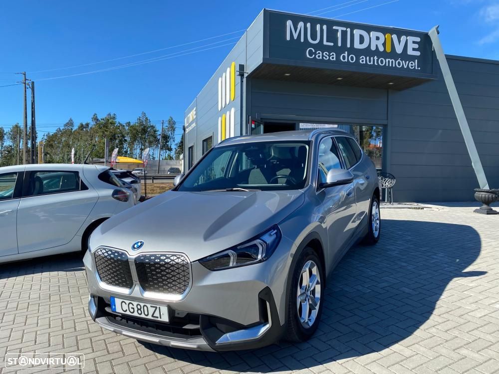 BMW iX1 eDrive20 - 1