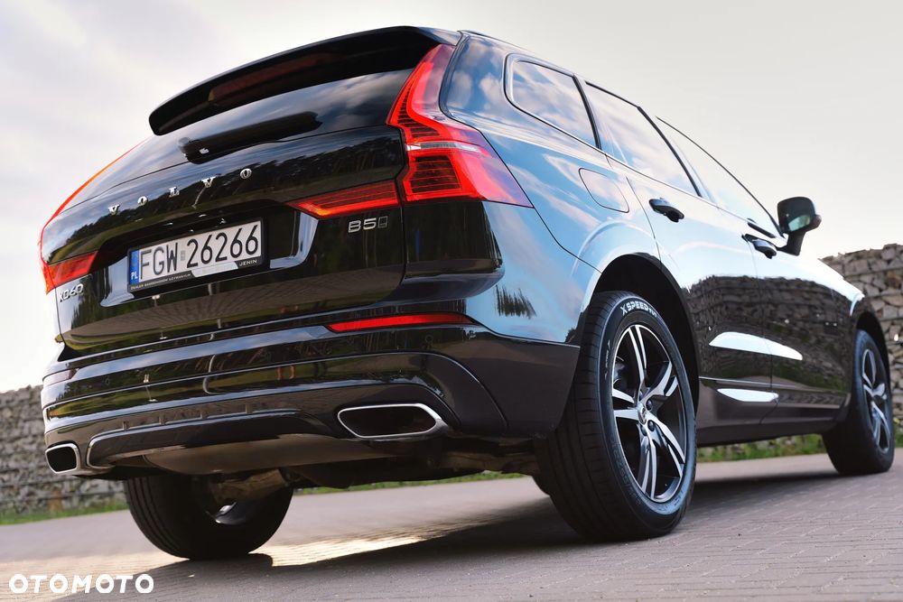 Volvo XC 60 B5 D AWD R-Design - 5