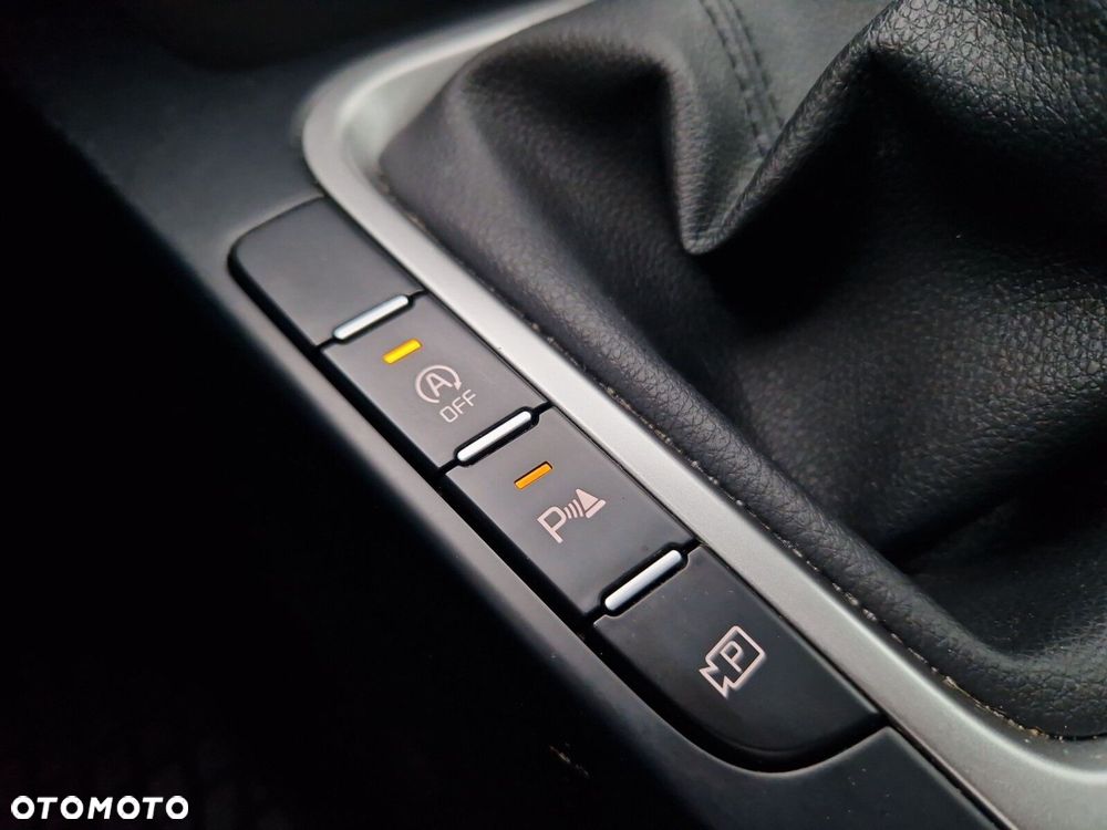 Kia Ceed - 17