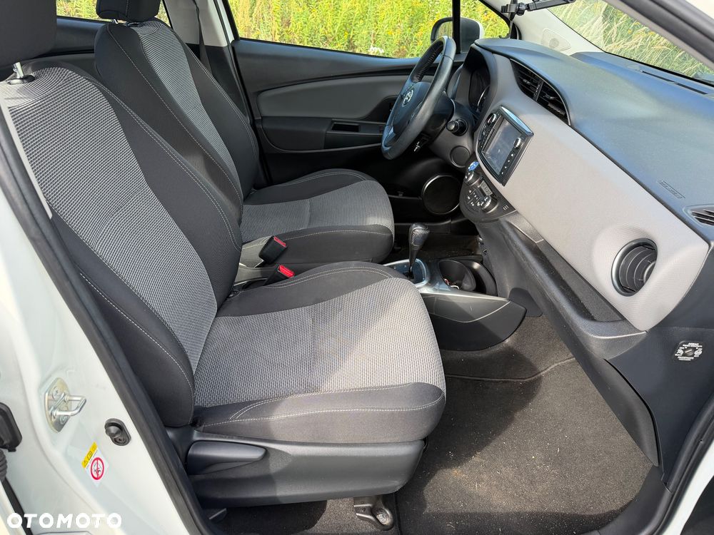 Toyota Yaris - 15