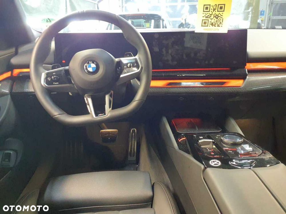 BMW Seria 5 520d xDrive - 4