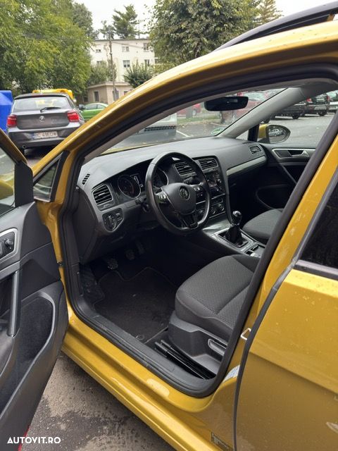 Volkswagen Golf 1.6 TDI (BlueMotion Technology) Trendline - 8