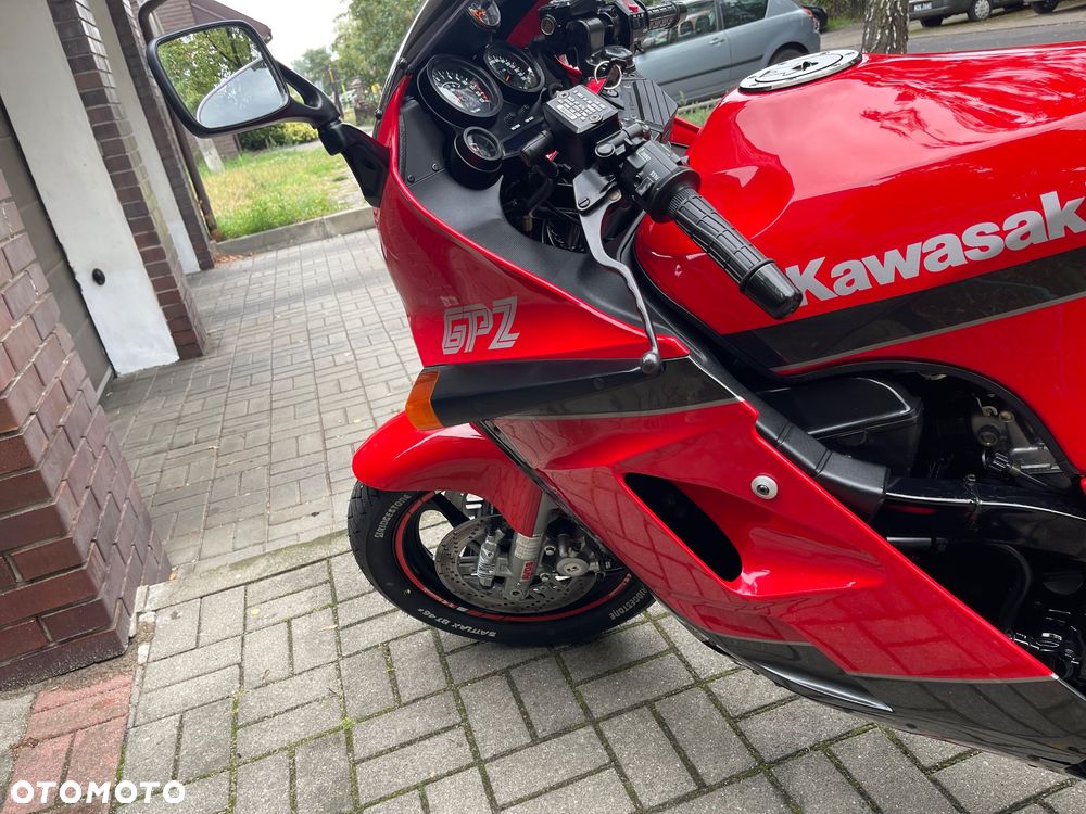 Kawasaki GPZ - 7
