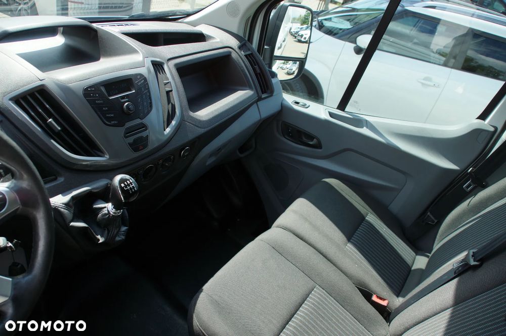 Ford Transit - 17