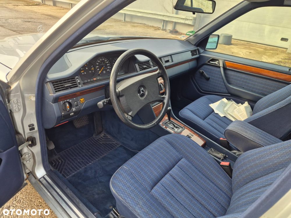 Mercedes-Benz W124 (1984-1993) - 20