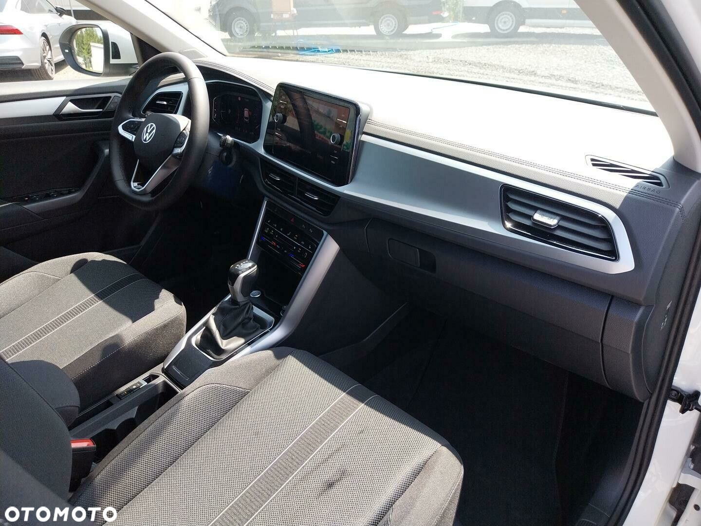 Volkswagen T-Roc - 15
