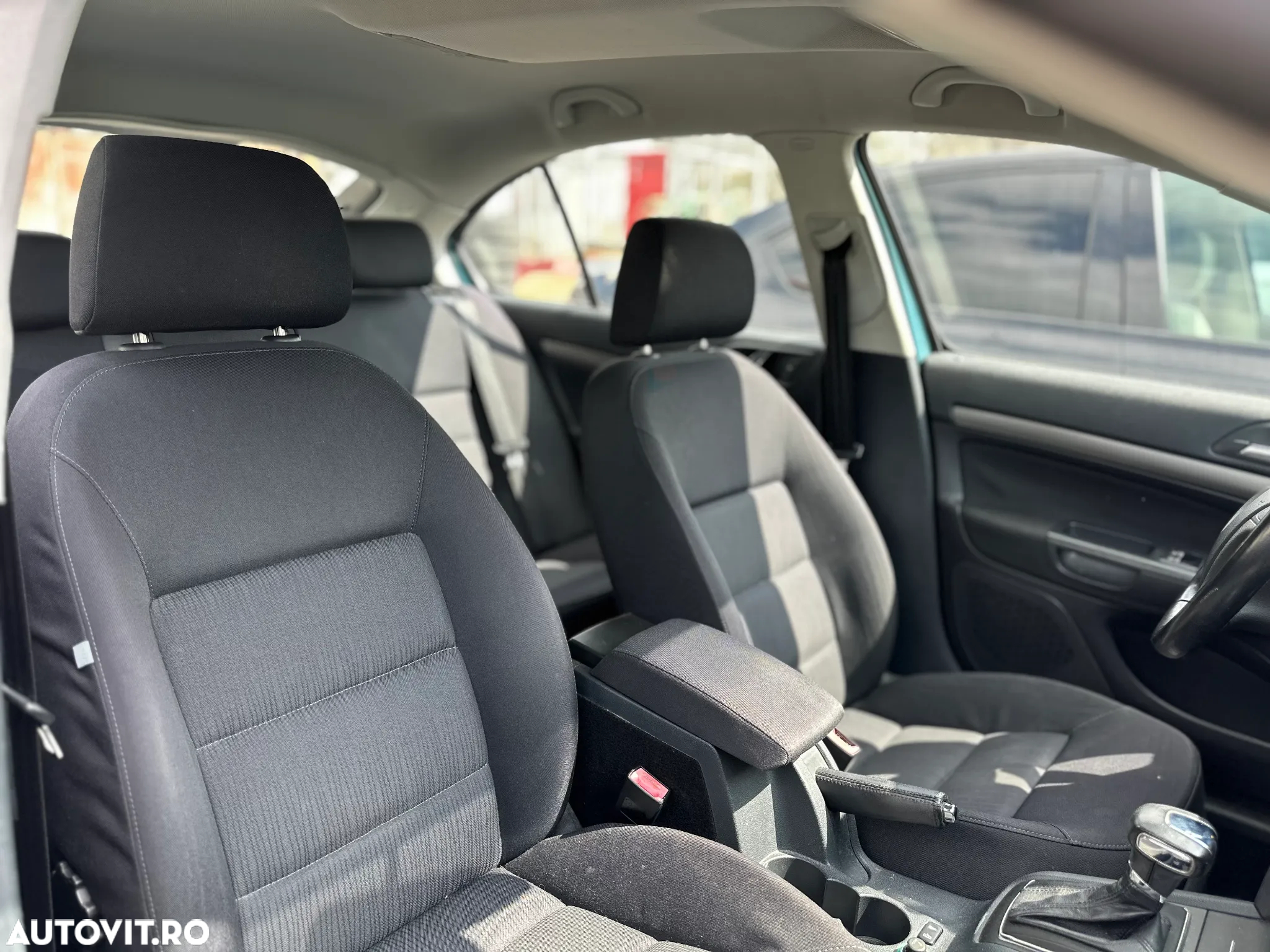 Skoda Octavia 1.6 FSI Elegance Aut - 16