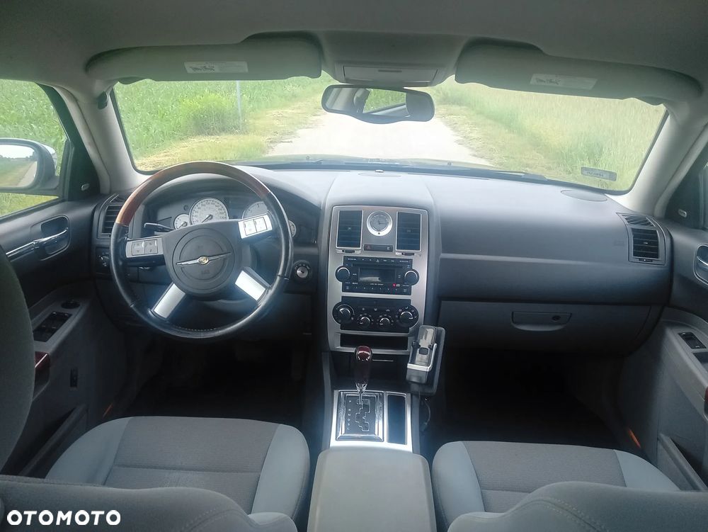 Chrysler 300C - 6