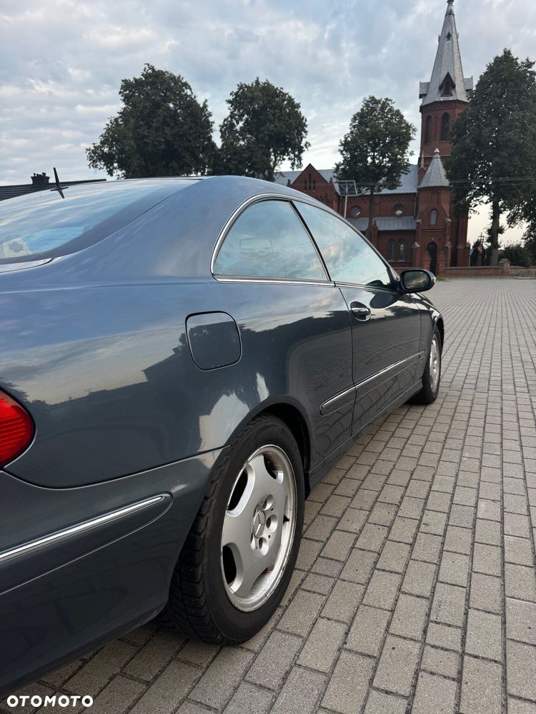Mercedes-Benz CLK 270 CDI Avantgarde - 7