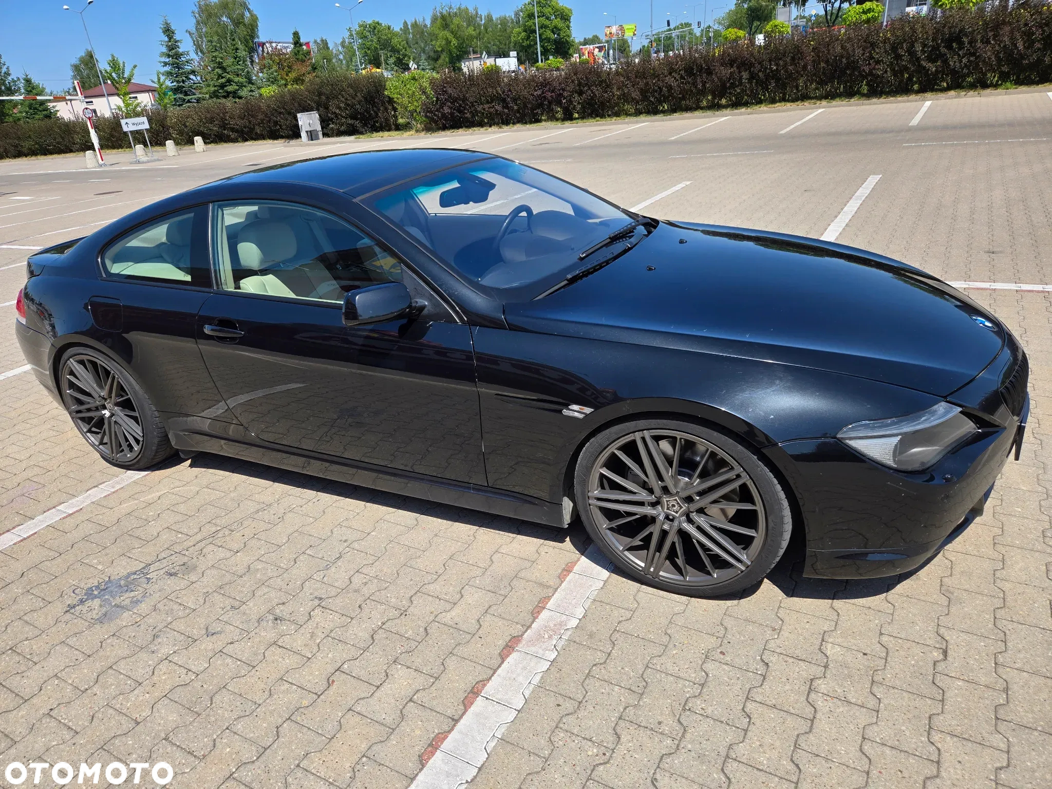 BMW Seria 6 650 i - 25