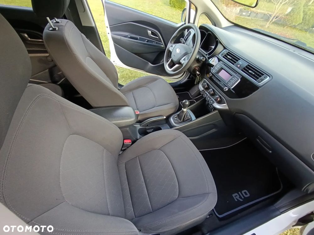 Kia Rio 1.2 XL - 11
