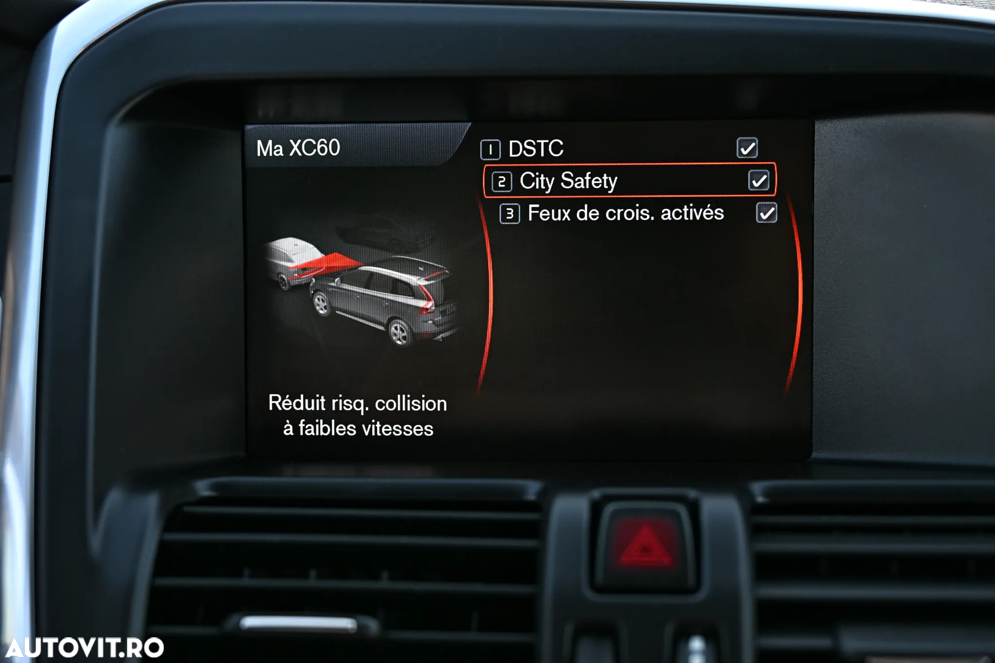 Volvo XC 60 D5 AWD Aut. RDesign - 30