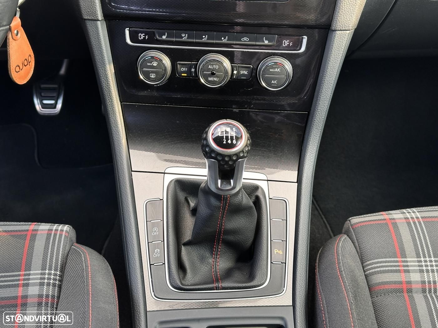 VW Golf 2.0 TSi GTi - 34