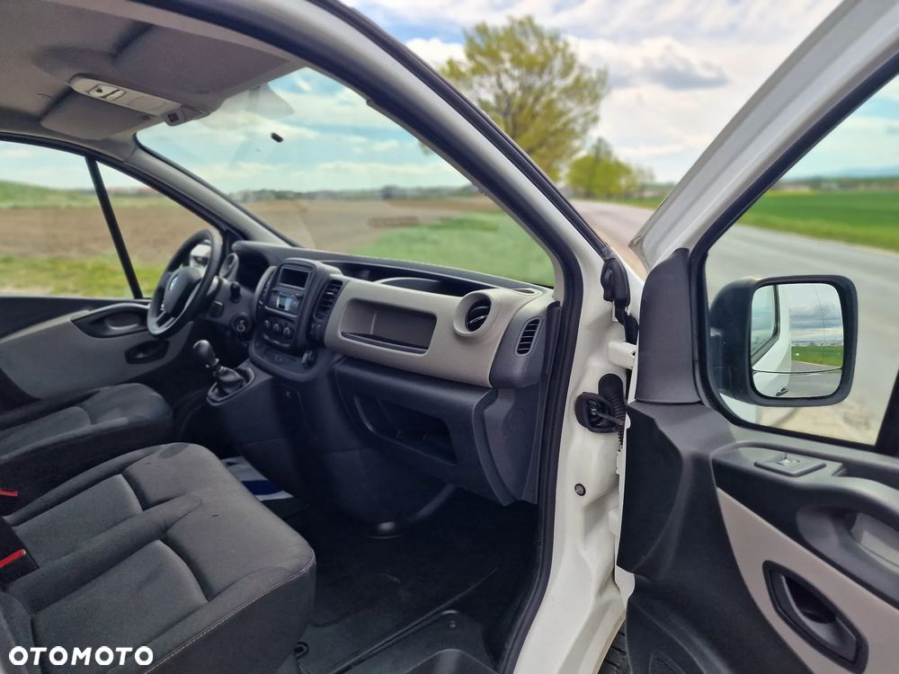 Renault Trafic - 19