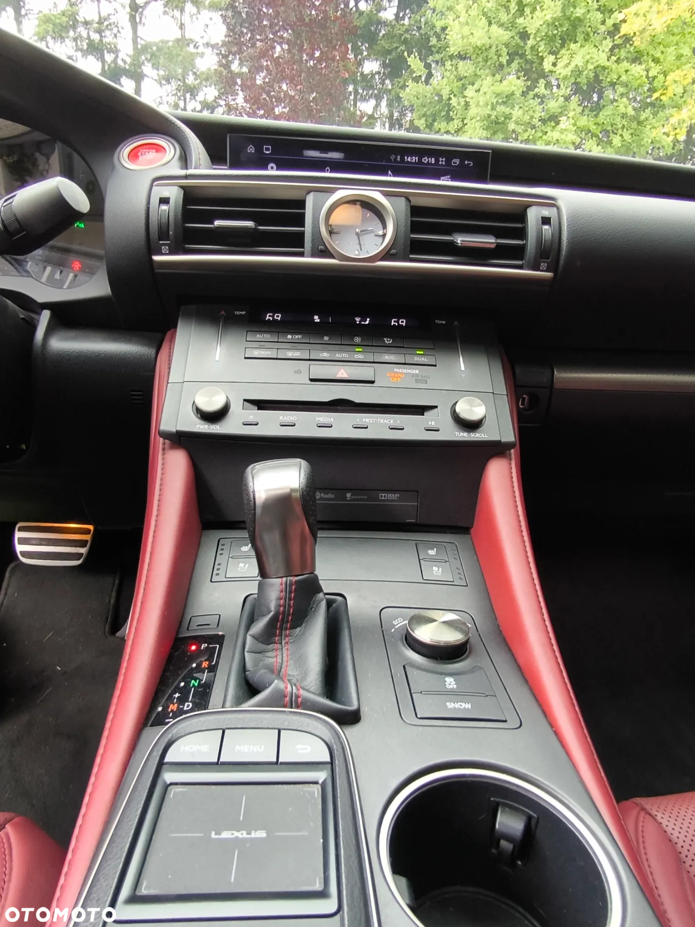 Lexus RC - 38