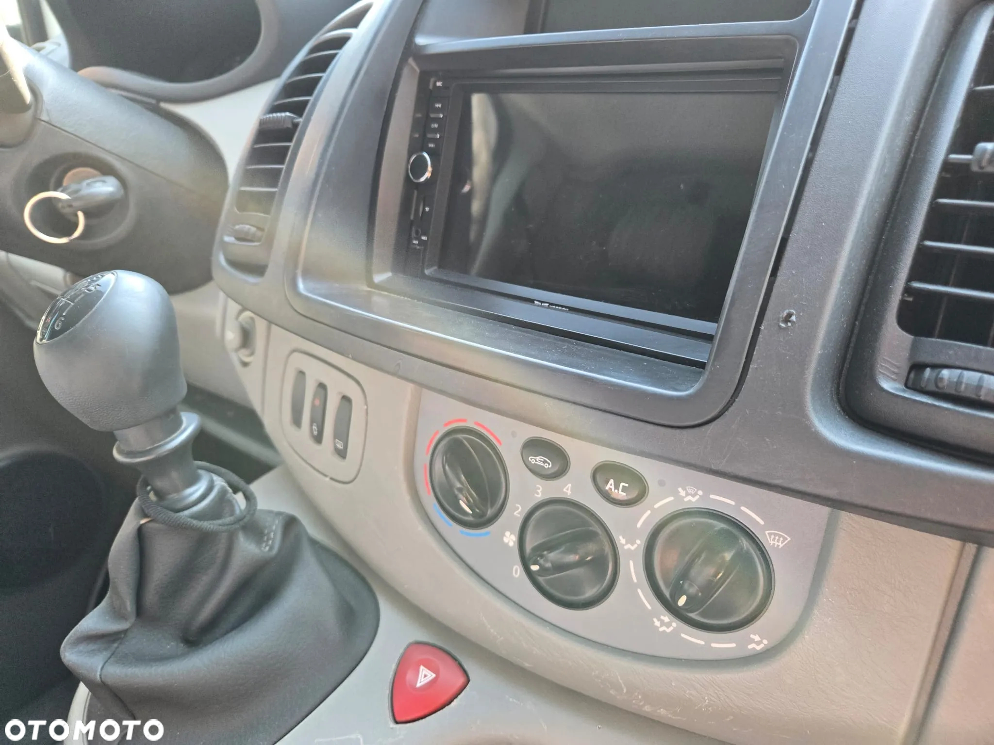 Nissan Primastar - 8