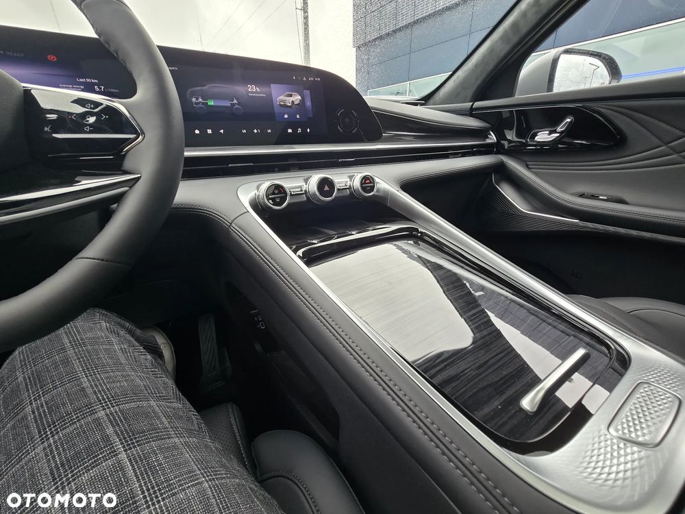 Omoda 9 1.5 Super Hybrid Exclusive AWD - 27