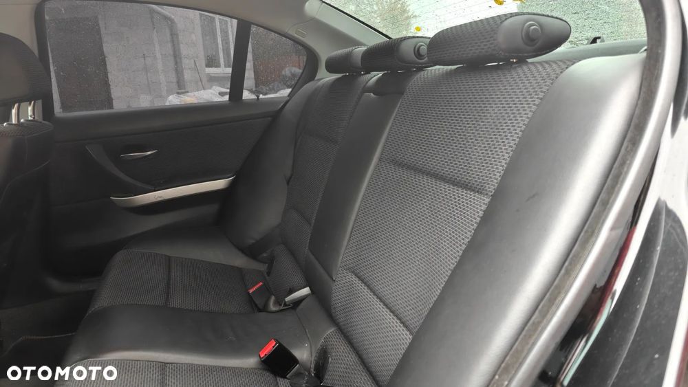 BMW Seria 3 325i Edition Sport - 3