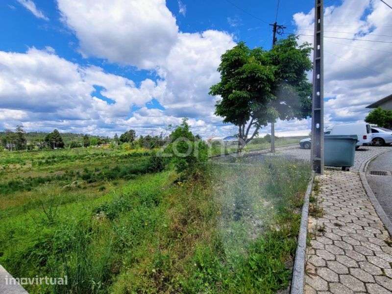Terreno Urbano – Almeidinha, Mangualde (Venda ou Arrendamento) - Grande imagem: 2/8