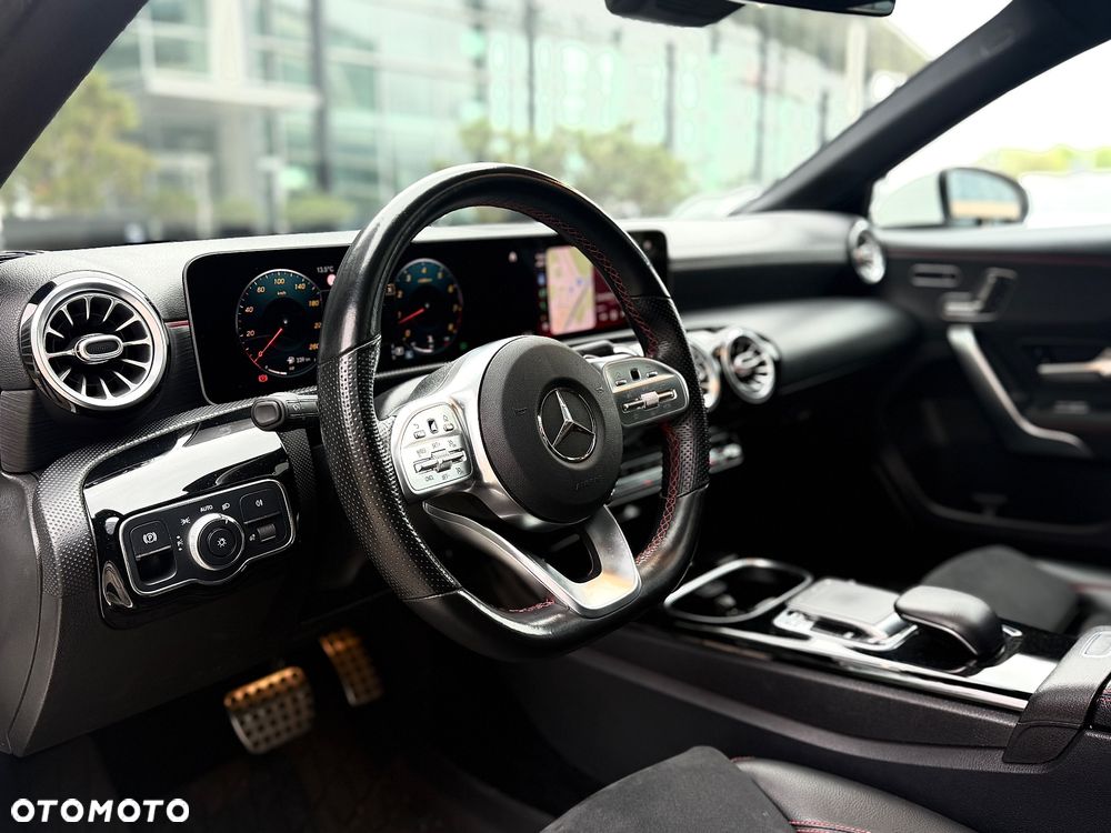 Mercedes-Benz Klasa A 220 4Matic 7G-DCT AMG Line - 6