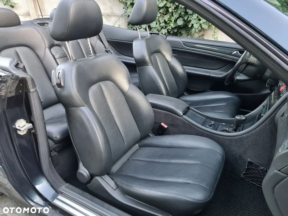 Mercedes-Benz CLK - 20