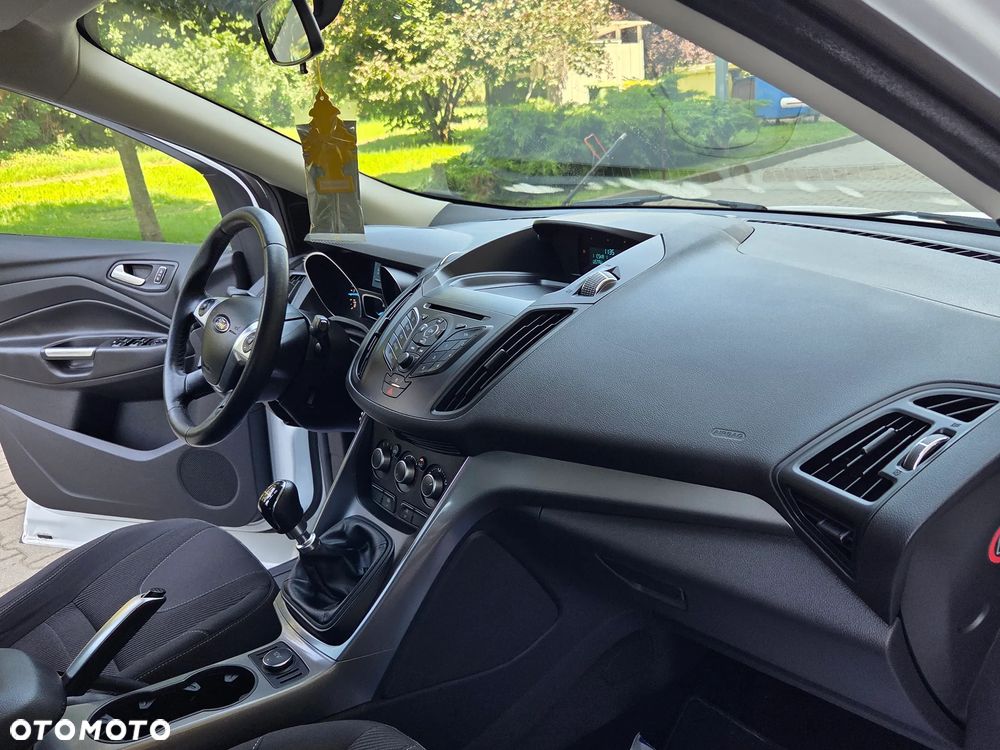Ford Kuga 2.0 TDCi 4x4 Trend - 29