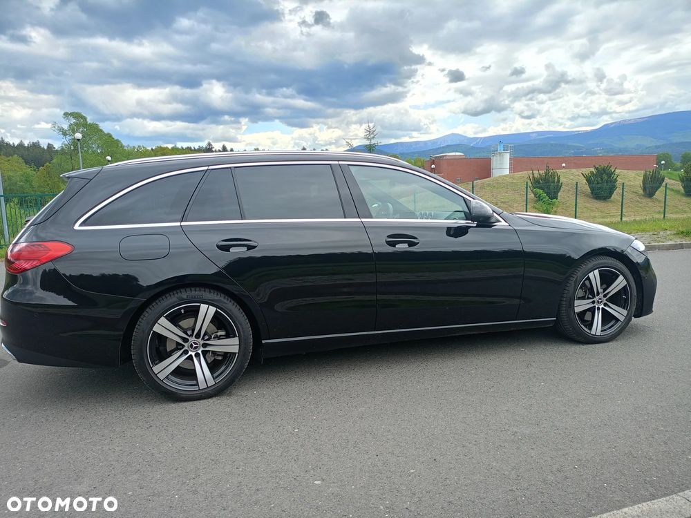 Mercedes-Benz Klasa C 220 d mHEV - 5