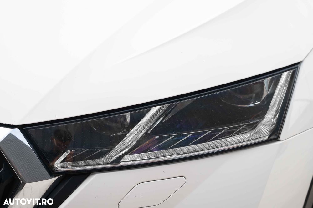Skoda Octavia 2.0 TDI DSG 4X4 Scout - 14