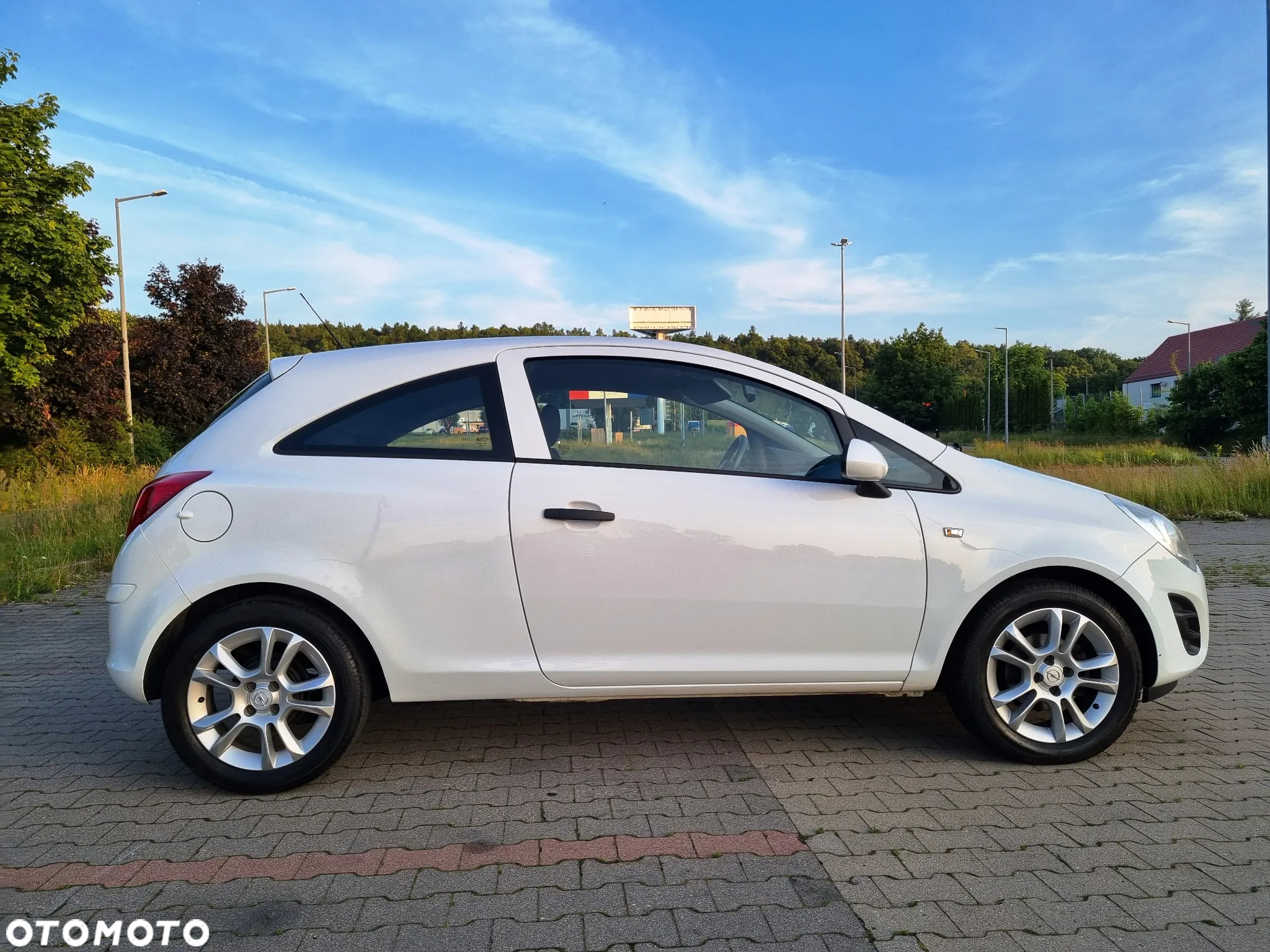 Opel Corsa 1.2 16V Color Edition - 4
